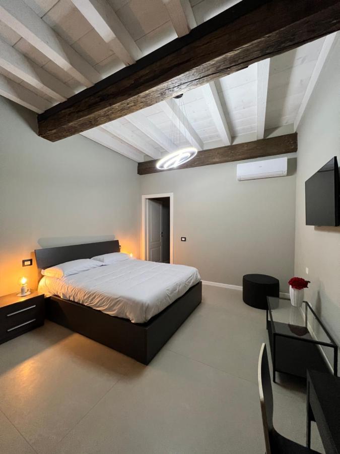 V&B Suites And Apartments Pavia Buitenkant foto